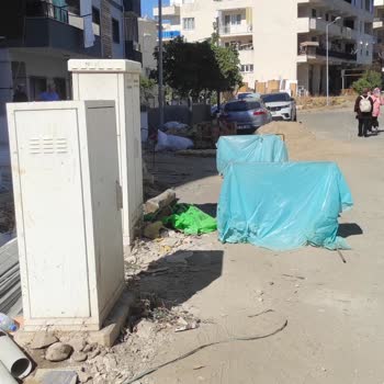 Evimizin Önüne Yerleştirilen Trafolar Mağduriyet Yaratıyor