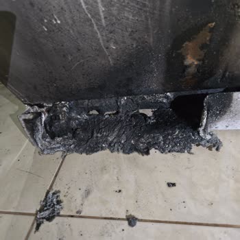 Çamaşır Makinesi Yangını: Maddi Ve Manevi Zararlarımıza Çözüm Bekliyoruz