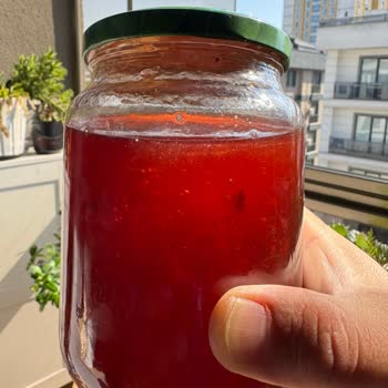 Çilek Reçelinde Vaat Edilen Oranda Çilek Yok, Tüketici Güveni Sarsıldı