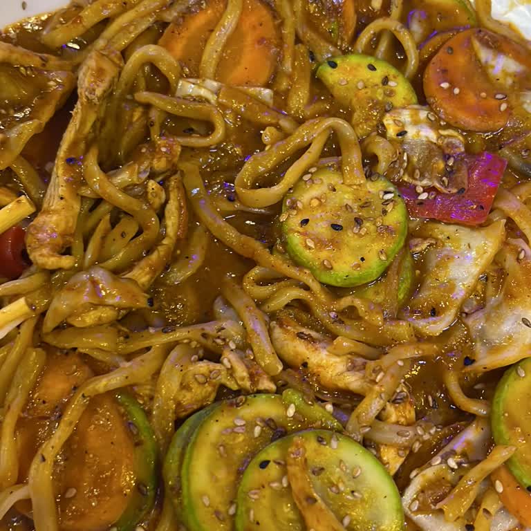 Sipariş Edilen Noodle İle Gelen Noodle Arasındaki Büyük Fark Hayal Kırıklığı Yarattı