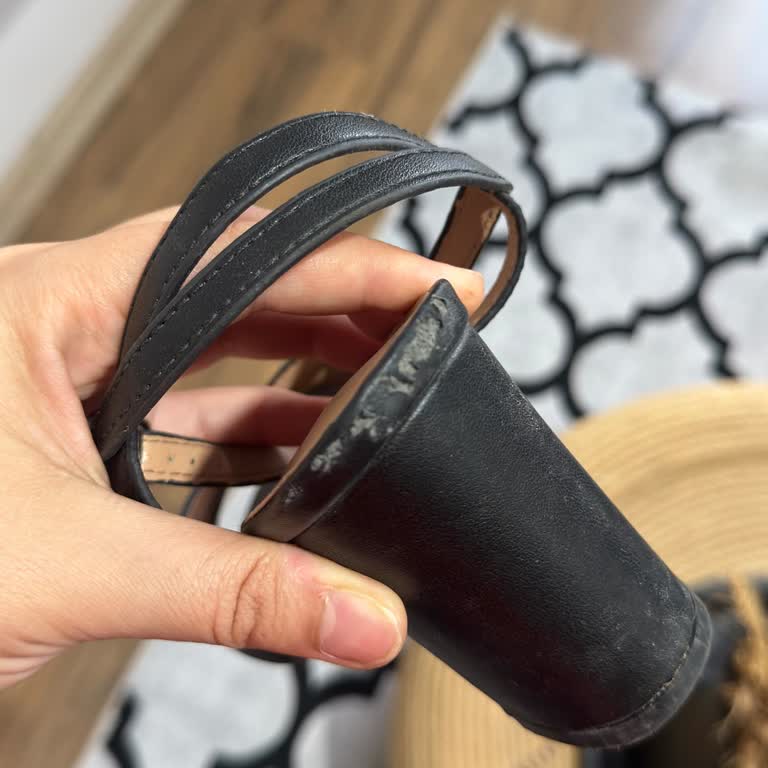 Yeni Alınan Sandaletin Kısa Sürede Soyulması Ve İade Reddi