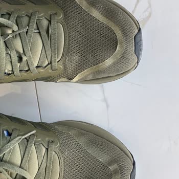 Aldığım Ayakkabıda Dekor Kısmı Hem Soldu Hem Deforme Oldu