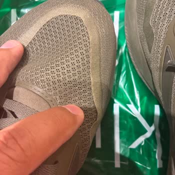 Aldığım Ayakkabıda Dekor Kısmı Hem Soldu Hem Deforme Oldu