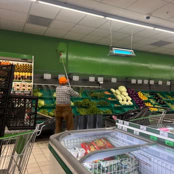 Market Şubesinde Boya Sırasında Yetersiz Hijyen Önlemleri Endişesi