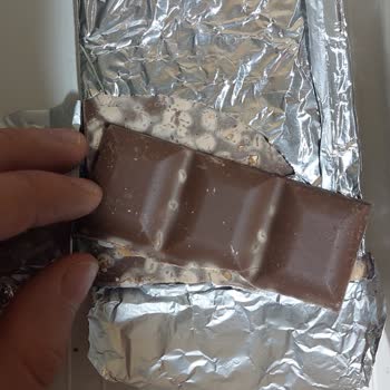 BİM'den Aldığım Çikolatada Küf Ve Bozulma: İade Ve Özür Bekliyorum