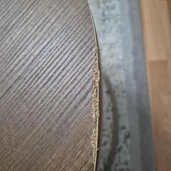 Teslim Edilen Sehpa Takımı Hem Kusurlu Hem De Çözüm Sunulmuyor