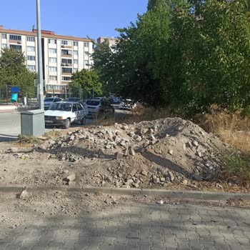 Altyapı Çalışması Sonrası Onarılmayan Yol Mağduriyeti