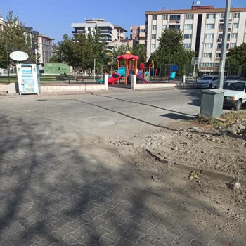 Altyapı Çalışması Sonrası Onarılmayan Yol Mağduriyeti