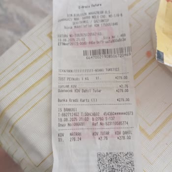 Aldığım Kaşar Peynirinin Bozulması Ve Mağaza Personelinin İlgisizliği