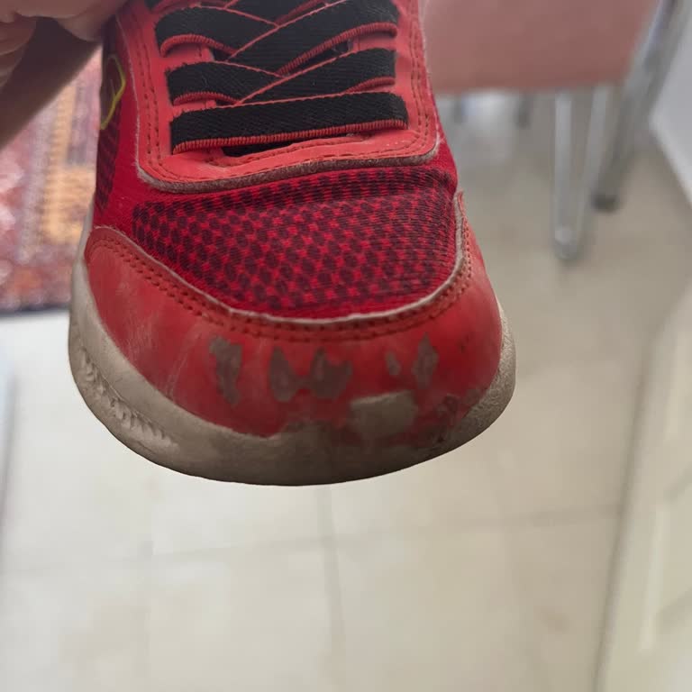 Skechers Çocuk Ayakkabısında Soyulma Ve Işık Arızası, Çözüm Sunulmadı
