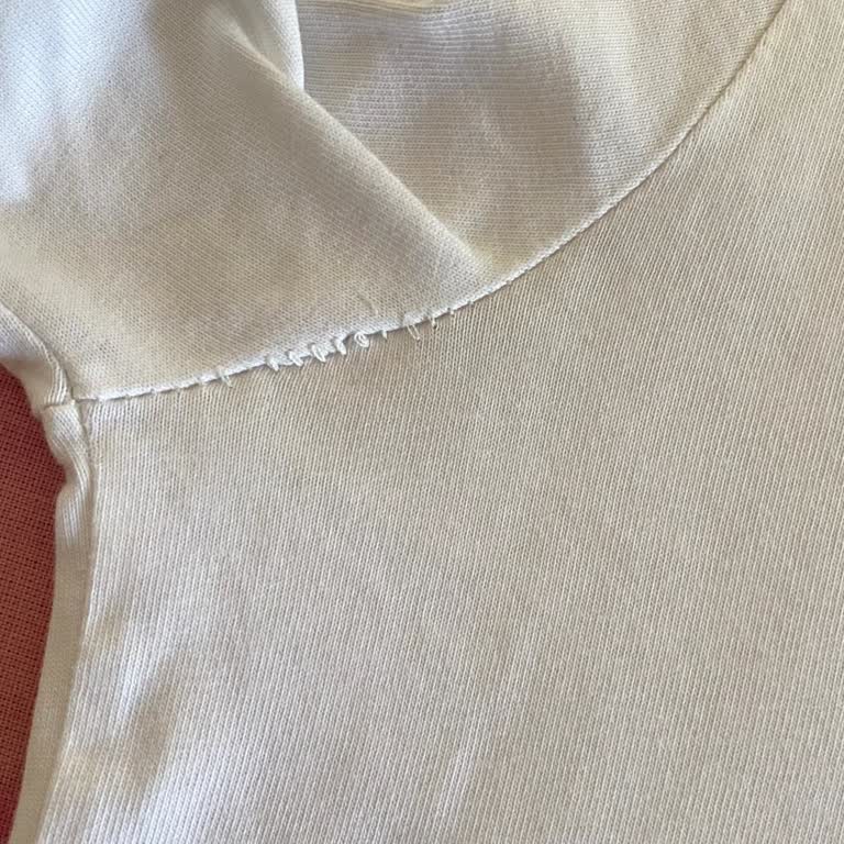 Kısa Sürede Dikişleri Açılan Tişört İçin Çözüm Bekliyorum