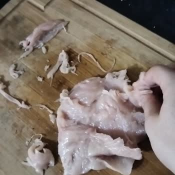 Aldığım Tavuk Göğsünde Lifli Ve Yapay Doku Endişesi