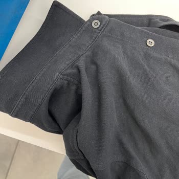 Mavi'den Alınan Gömlekte Çekme Ve Renk Solması Sorunu, Çözüm Sunulmadı