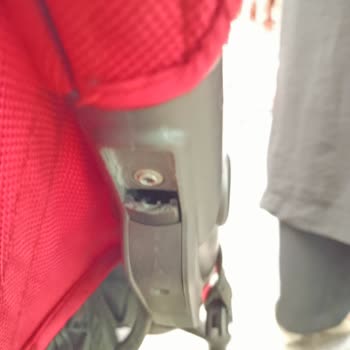 Bebek Arabam Uçuş Sonrası Kırık Teslim Edildi Muhatap Bulamıyorum