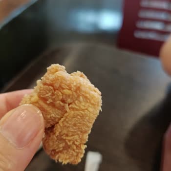 Popeyes Menü Görseliyle Sunulan Ürün Arasında Büyük Fark Ve Yanıltıcı Servis