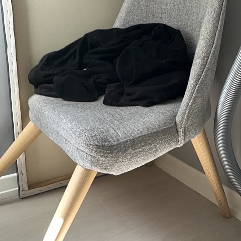 Yemek Takımı Sandalyeleri Tekrar Kırıldı, Müşteri Hizmetlerine Ulaşamıyorum