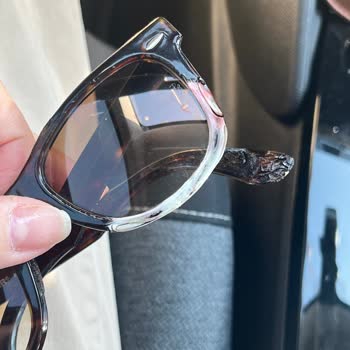 Rayban Gözlüğümde Kılıfında Olmasına Rağmen Deformasyon Oluştu, Çözüm Bekliyorum