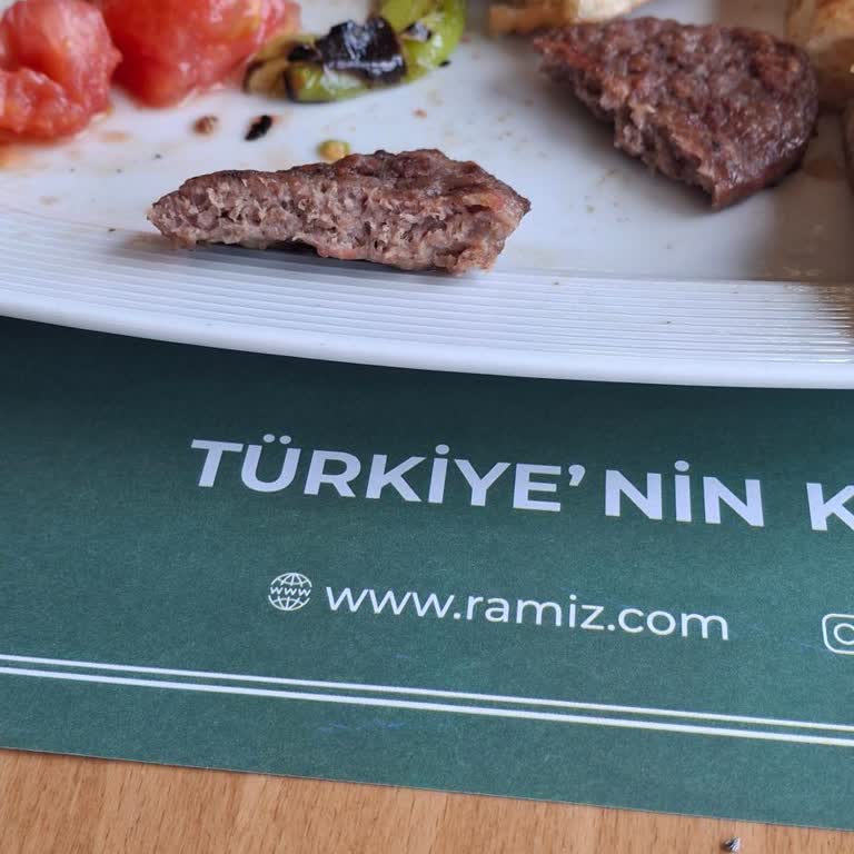Kaşarlı Köfte Siparişimde Kaşar Yoktu, Menüdeki Ürünle Farklı Ürün Sunuldu