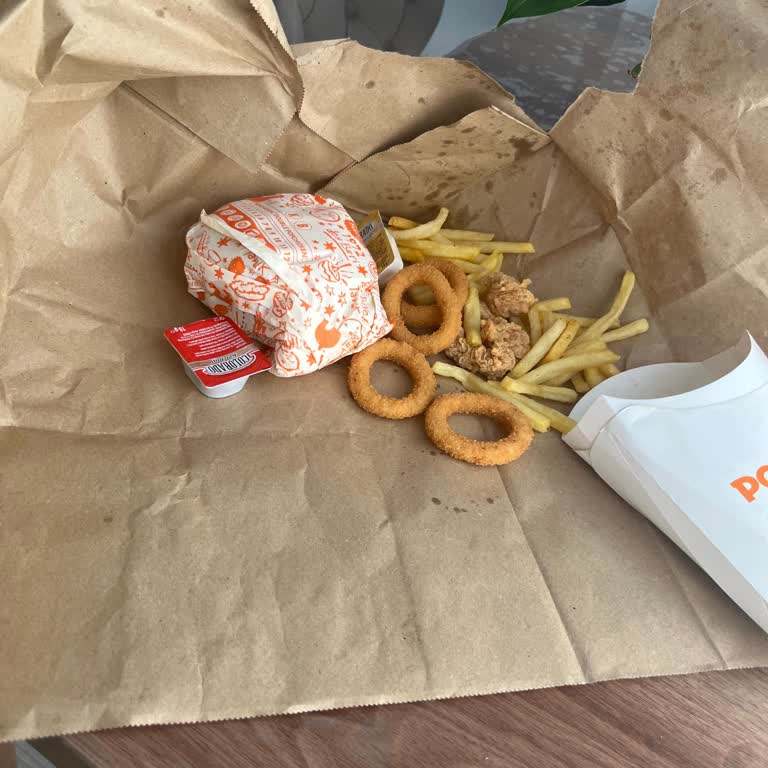 Eksik Ürün Ve İletişim Sorunu: Popeyes City Center Şubesi