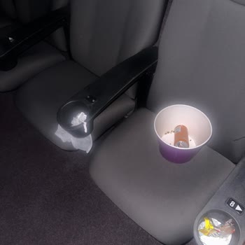 Kirli Salon Ve İlgisiz Personel Nedeniyle Sinema Deneyimi Hayal Kırıklığına Uğrattı