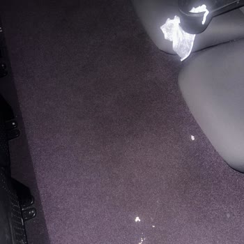 Kirli Salon Ve İlgisiz Personel Nedeniyle Sinema Deneyimi Hayal Kırıklığına Uğrattı