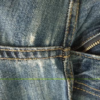 Az Kullanılan Pantolonda Hızlı Deformasyon Şaşkınlığı