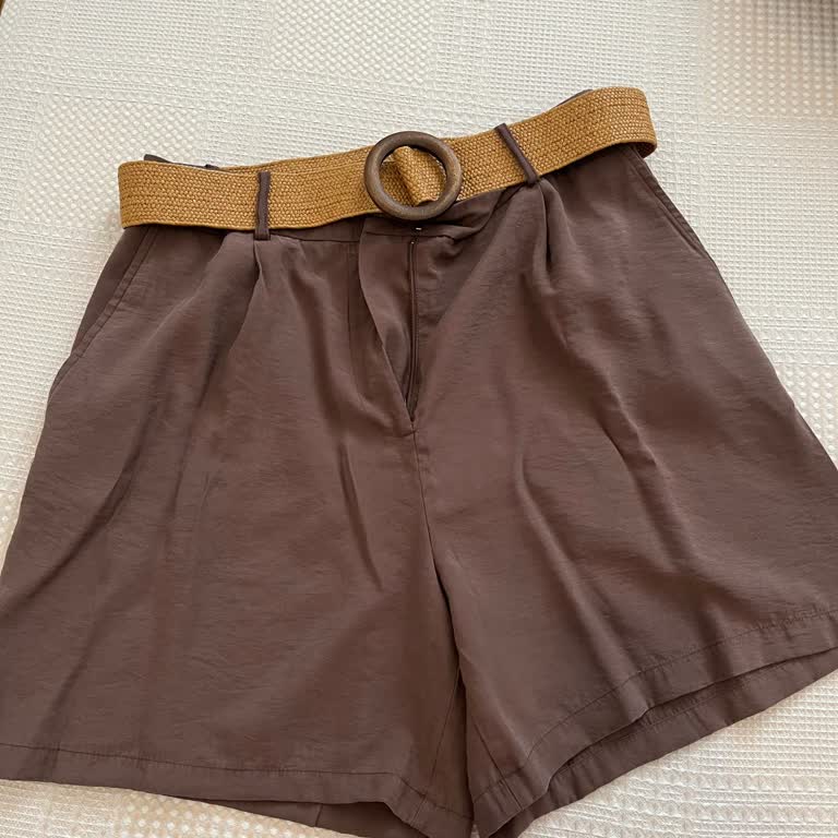 Zara'dan Alınan Şort İlk Yıkamada Rengini Kaybetti, Mağduriyet Yaşadım