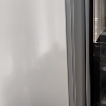 Yeni Alınan Bosch Buzdolabında Çıkan Lekeler Ve Yetersiz Servis Desteği