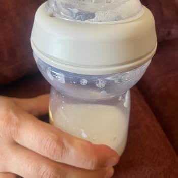 Biberon Ucu Sürekli İçine Kaçıyor, Bebeğim İçin Riskli!