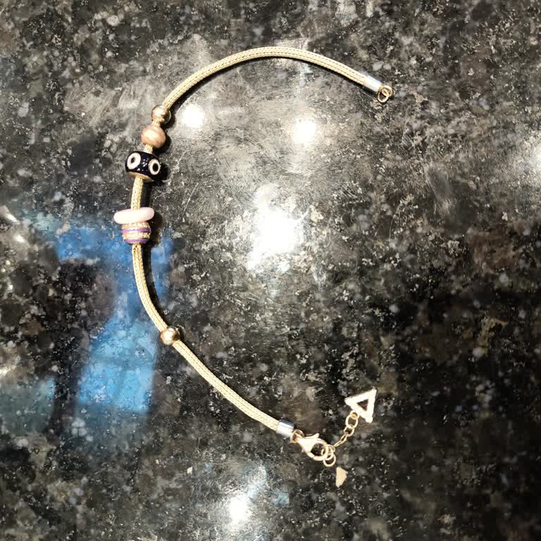 Kusurlu Bileklik İçin Değişimde Yüksek Ek Ücret Talebiyle Mağduriyet Yaşadım