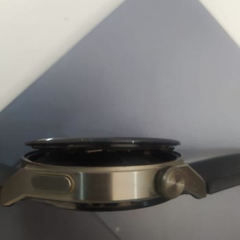 Garanti Süresi Dolan Huawei GT3 Pro'nun Üst Camı Kendiliğinden Çıktı, Ücretsiz Onarım İstiyorum