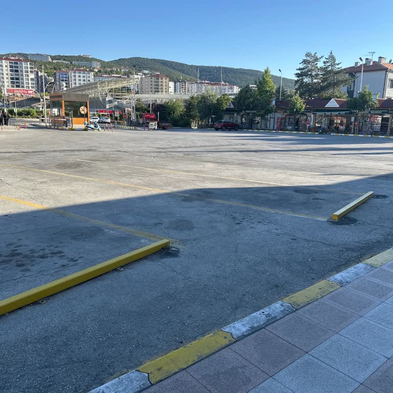 Otobüsün Geç Kalkışı Ve Yetersiz Bilgilendirme Nedeniyle Yaşanan Mağduriyet