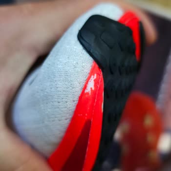Nike Koşu Ayakkabısında Erken Boya Soyulması Ve Garanti Sorunu
