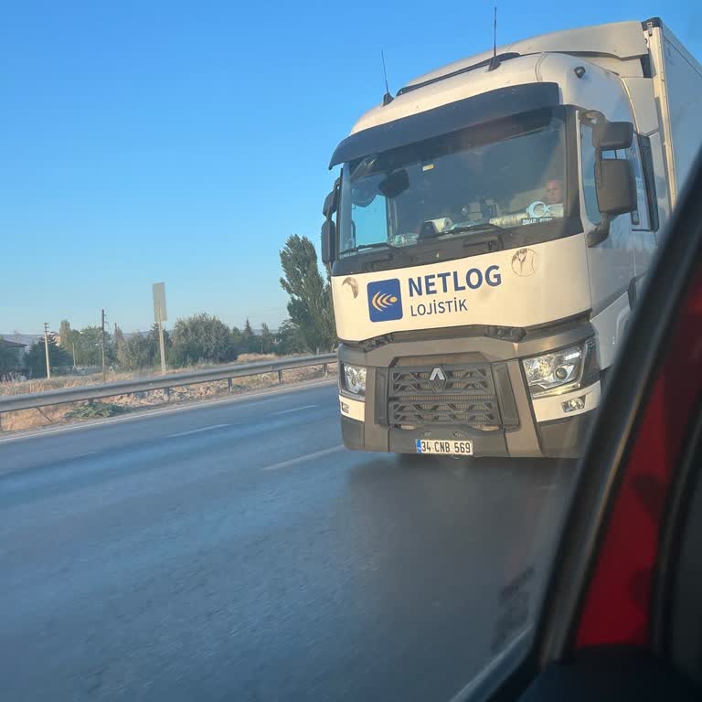 Netlog Şoförünün Trafikte Tehlikeli Ve Saldırgan Davranışı