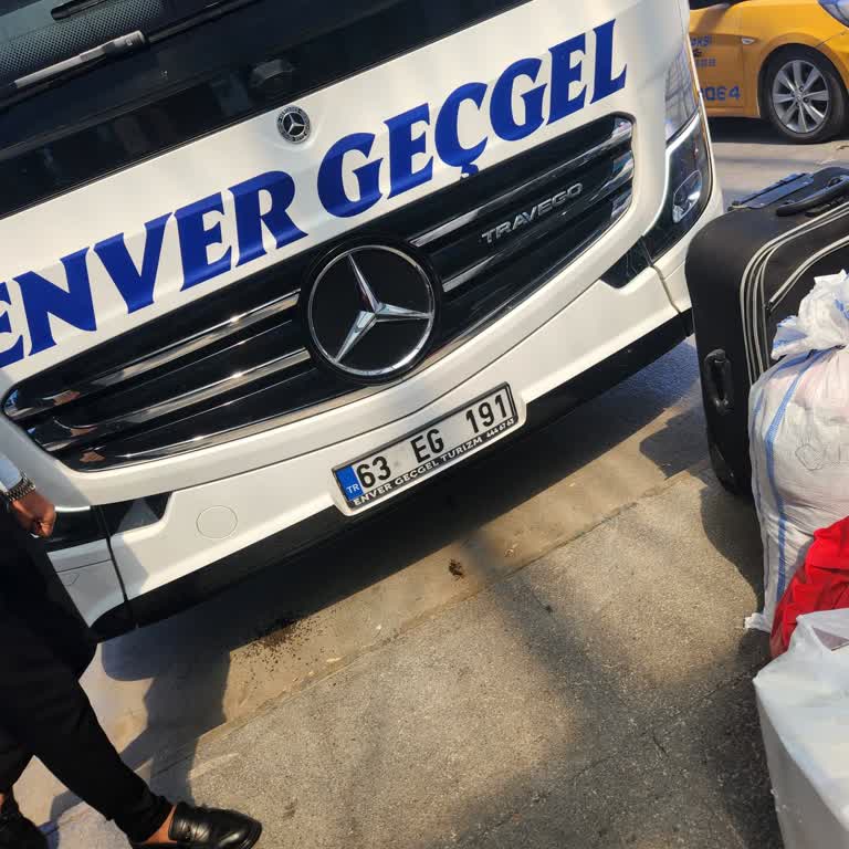 Otobüste Hakaret, Tehdit Ve Ayrımcılığa Uğradık, Firma İlgisiz Kaldı