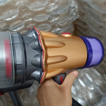 Dyson V12 Plus Süpürge Başlık Sorunu Ve Servis Sonrası Fiziksel Zarar
