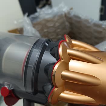 Dyson V12 Plus Süpürge Başlık Sorunu Ve Servis Sonrası Fiziksel Zarar