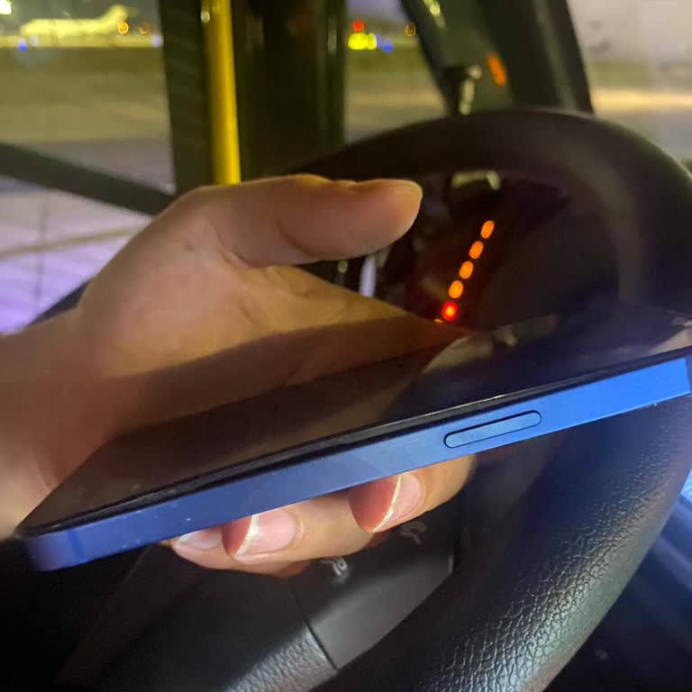 İphone 13 Batarya Şişmesi Sonrası Yüksek Kasa Değişim Ücreti Talebi