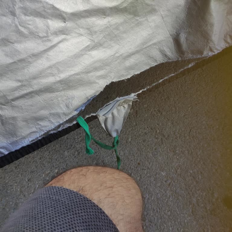 İkinci Kullanımda Deforme Olan Araç Çadırı Ve İlgisiz Müşteri Hizmetleri