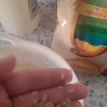 Satın Alınan Pirinçte Yabancı Cisim Ve Hijyen Endişesi