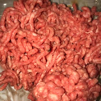 İndirimli Kıymada Küf Şüphesi Ve Açıklama Talebi