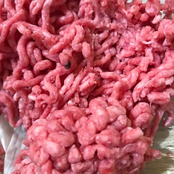 İndirimli Kıymada Küf Şüphesi Ve Açıklama Talebi