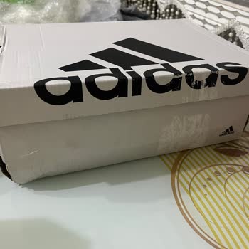Adidas Siparişimde Kullanılmış Ve Etiketsiz Ayakkabı Gönderildi