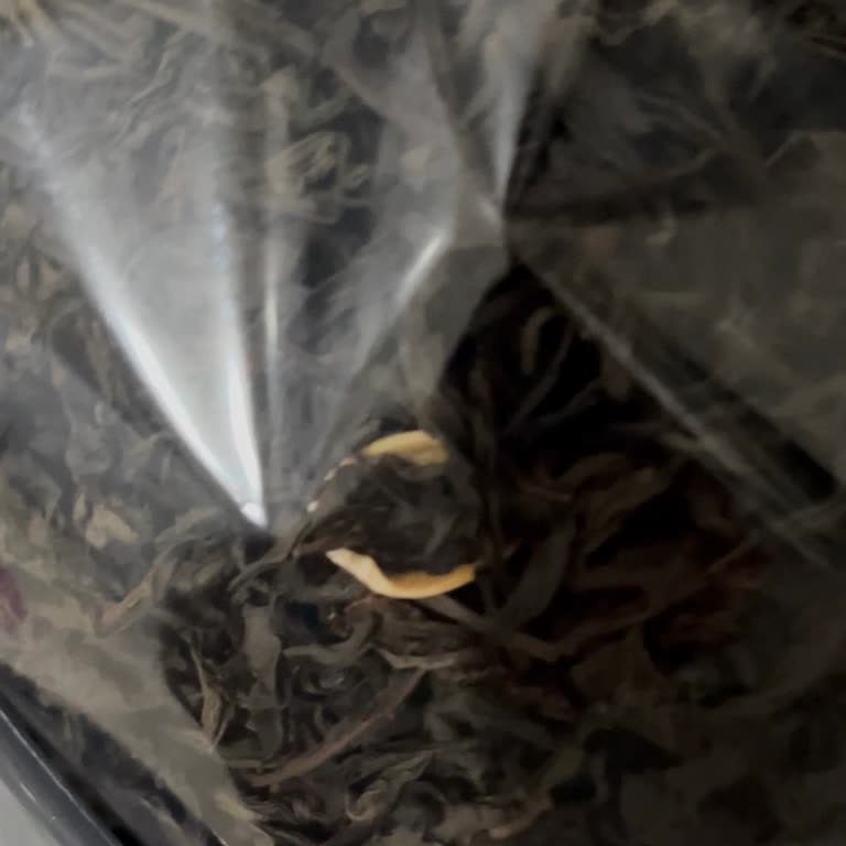 Şok Market 'ten Aldığım Çay Paketinden Antep Fıstığı Kabuğu Çıktı