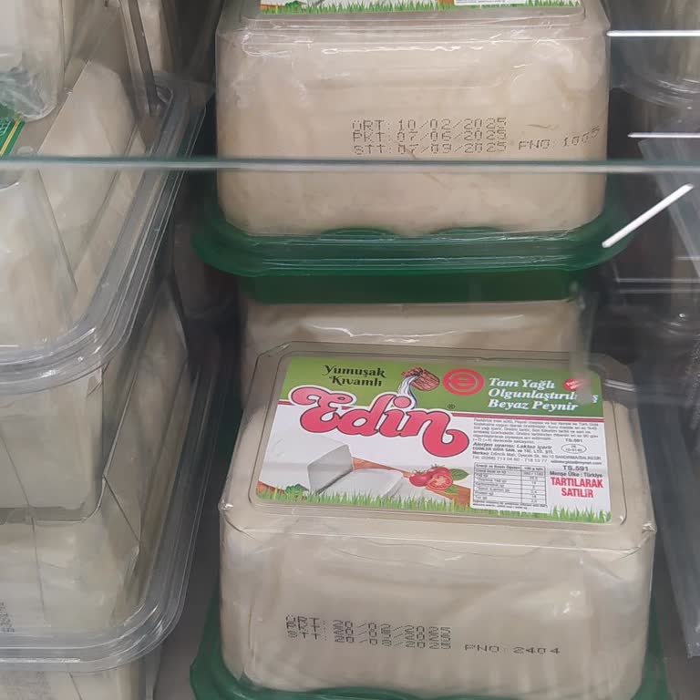 Onur Market’te Son Kullanma Tarihi Geçmiş Ve Küflü Ürünler