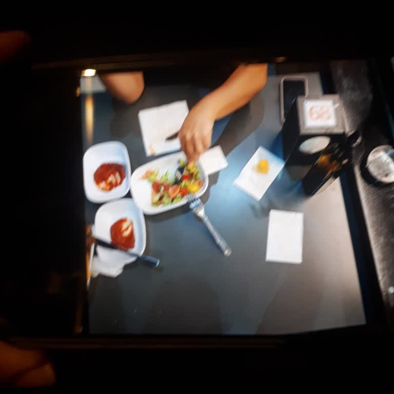 Köfteci Yusuf’ta İlgisizlik Ve Hizmet Eksikliği Hayal Kırıklığı Yarattı