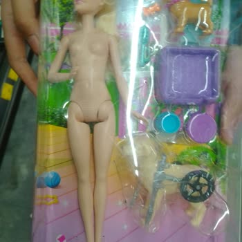 Barbie Bebek Kutusundan Elbisesiz Çıktı, Mağduriyetimin Giderilmesini İstiyorum