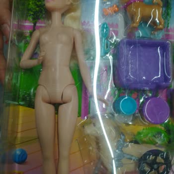 Barbie Bebek Kutusundan Elbisesiz Çıktı, Mağduriyetimin Giderilmesini İstiyorum
