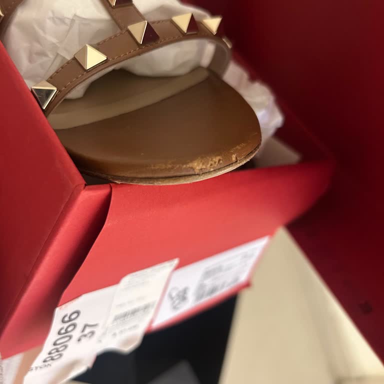 Kısa Sürede Deforme Olan Terliğe Değişim Reddi