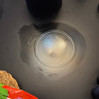 Oda Parfümü Mobilyamda Kalıcı Hasara Yol Açtı, Mağduriyetimin Giderilmesini İstiyorum